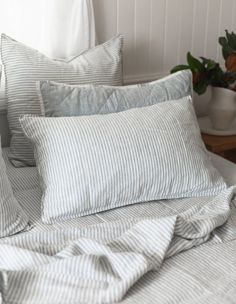 Sheet Set in French Blue Thin Stripe – Linen Bedding 