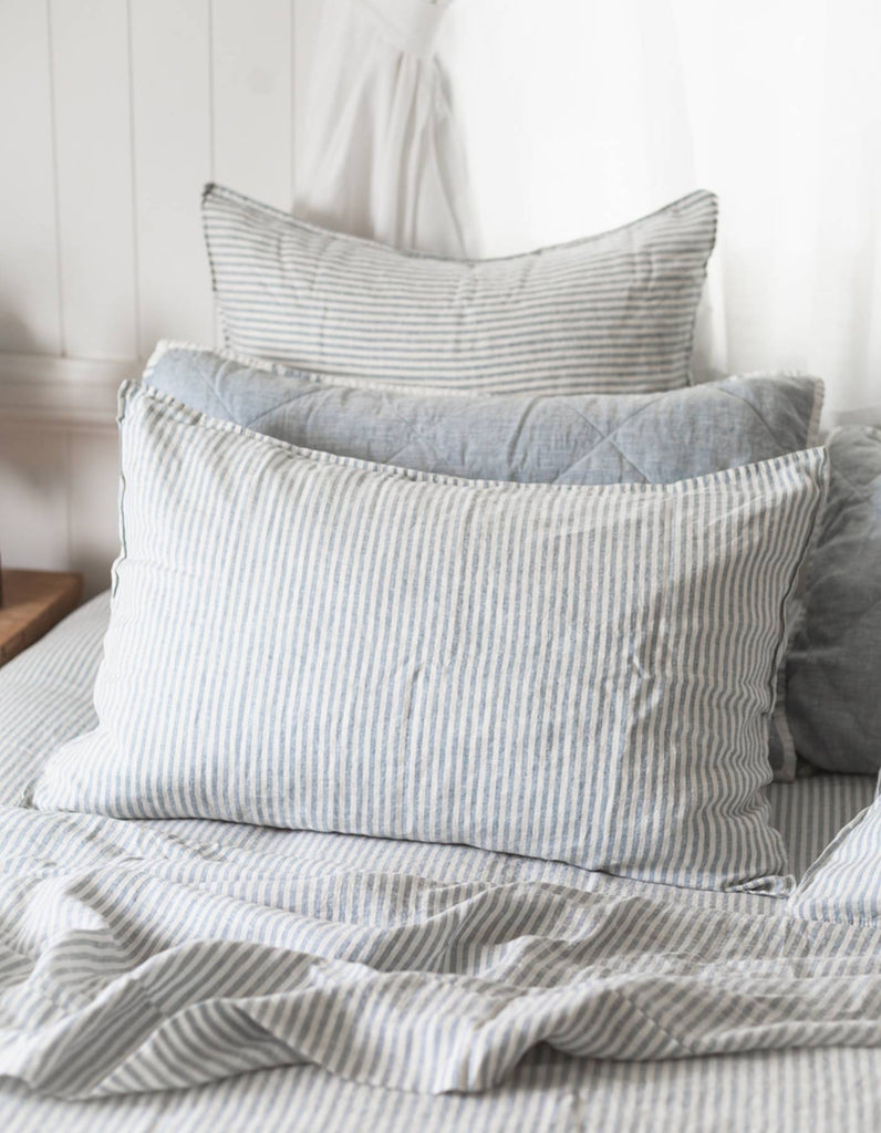 Sheet Set in French Blue Thin Stripe – Linen Bedding 