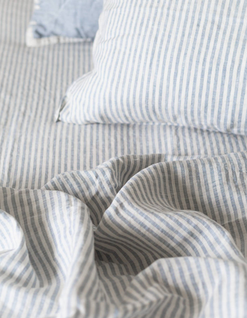 Sheet Set in French Blue Thin Stripe – Linen Bedding 